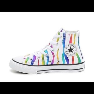 Girls high top converse size 3